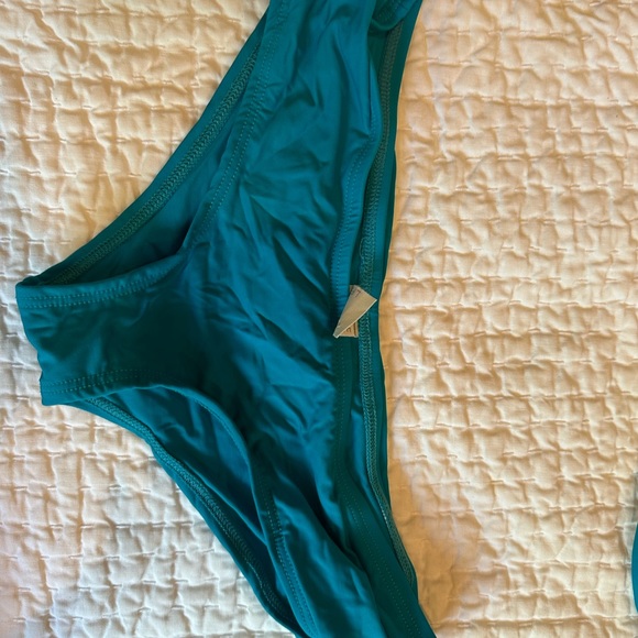 LSpace large top, 2 bottoms XS and small - Picture 6 of 8